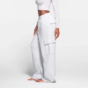 Skims size small cargo sweats
